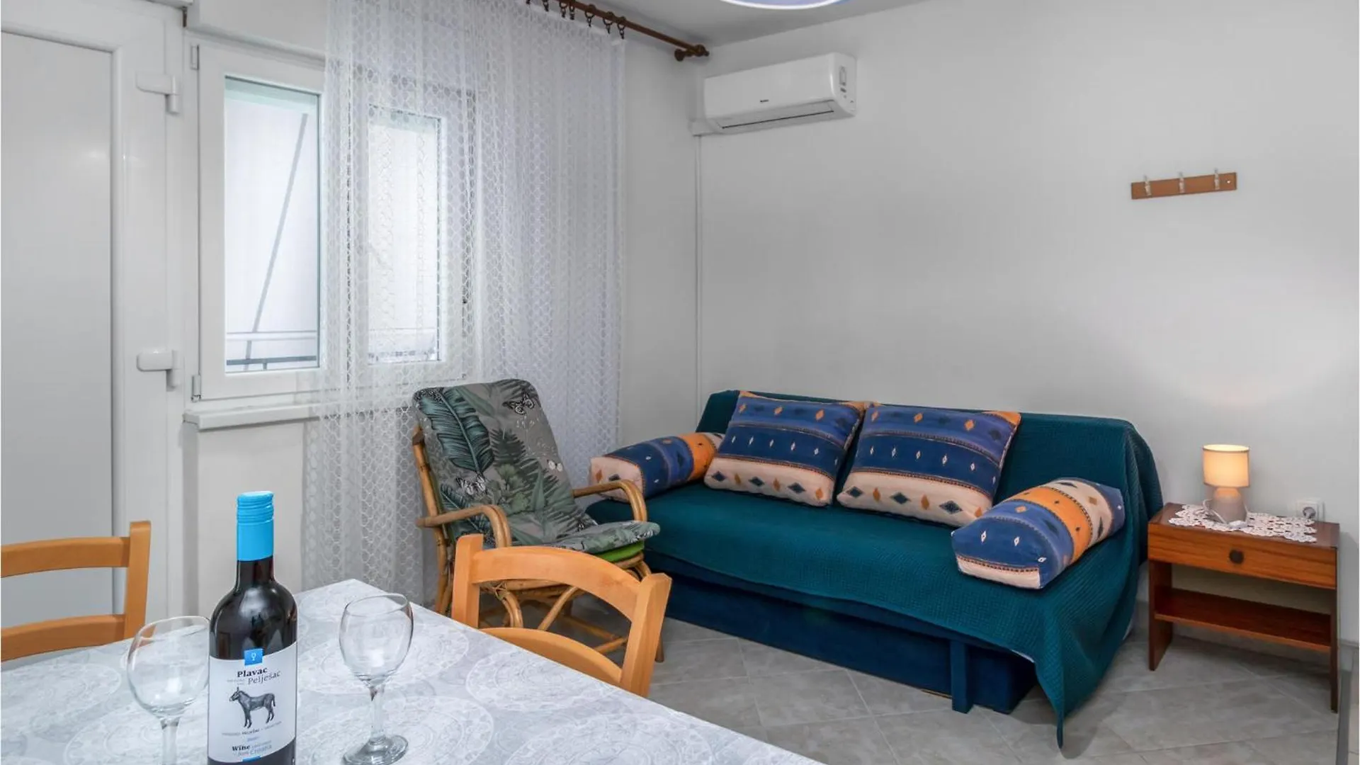 Amazing Apartment In Jadranovo With Wifi
